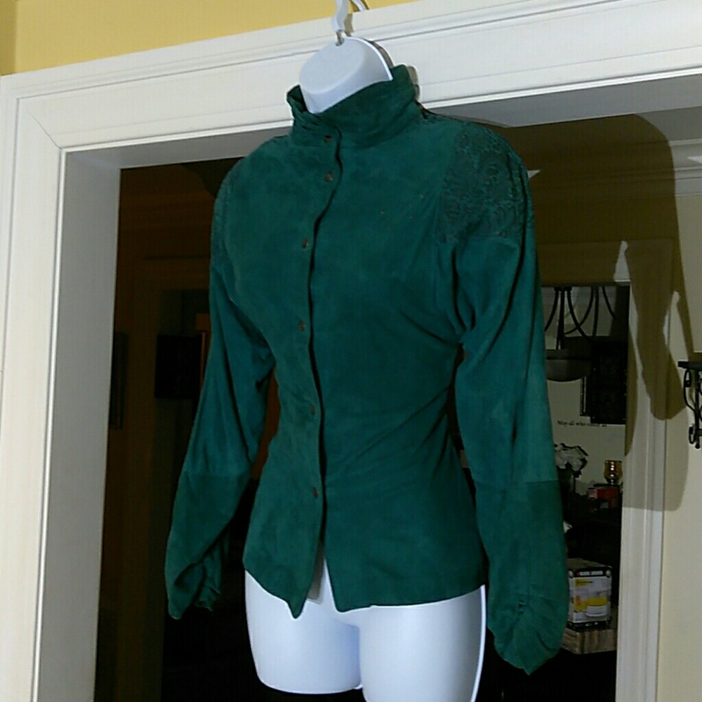 Bagatelle ladies leather top.